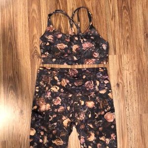 Lululemon floral sports bra and capri leggings set